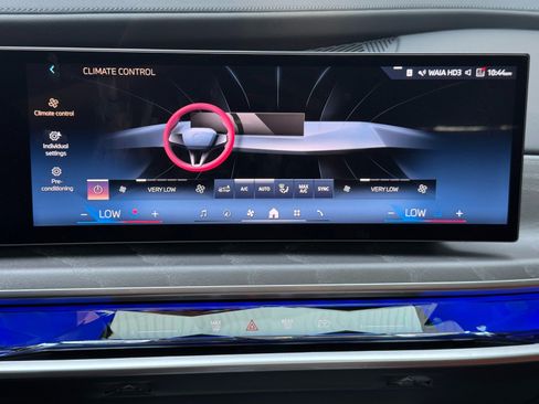 Used 2025 BMW i7 xDrive60 w/ Executive Package AWD/4WD image 26