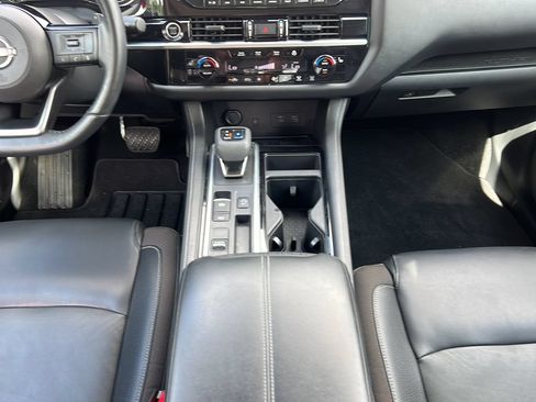 Used 2022 Nissan Pathfinder SL w/ SL Premium Package FWD image 15
