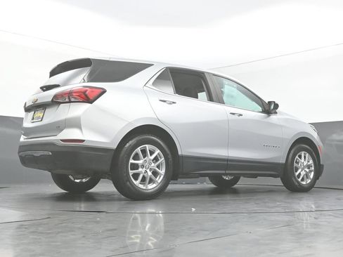 Used 2022 Chevrolet Equinox LT FWD image 6