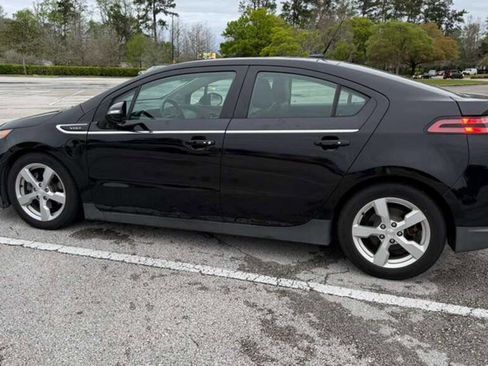 Used 2014 Chevrolet Volt FWD image 5