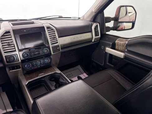 Used 2017 Ford F250 Lariat w/ Camper Package image 23