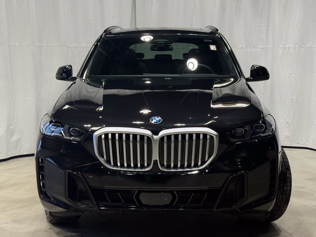 Used 2026 BMW X5 xDrive50e w/ M Sport Package AWD/4WD image 2