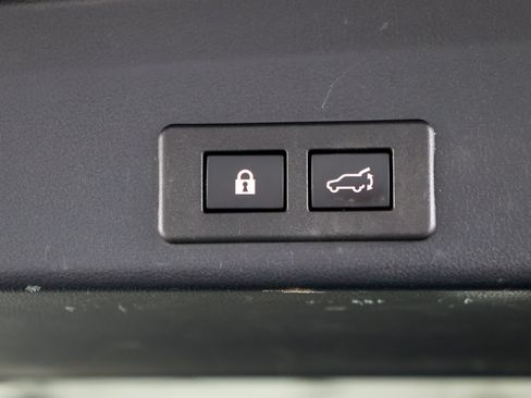 Used 2021 Subaru Ascent Limited AWD/4WD image 31