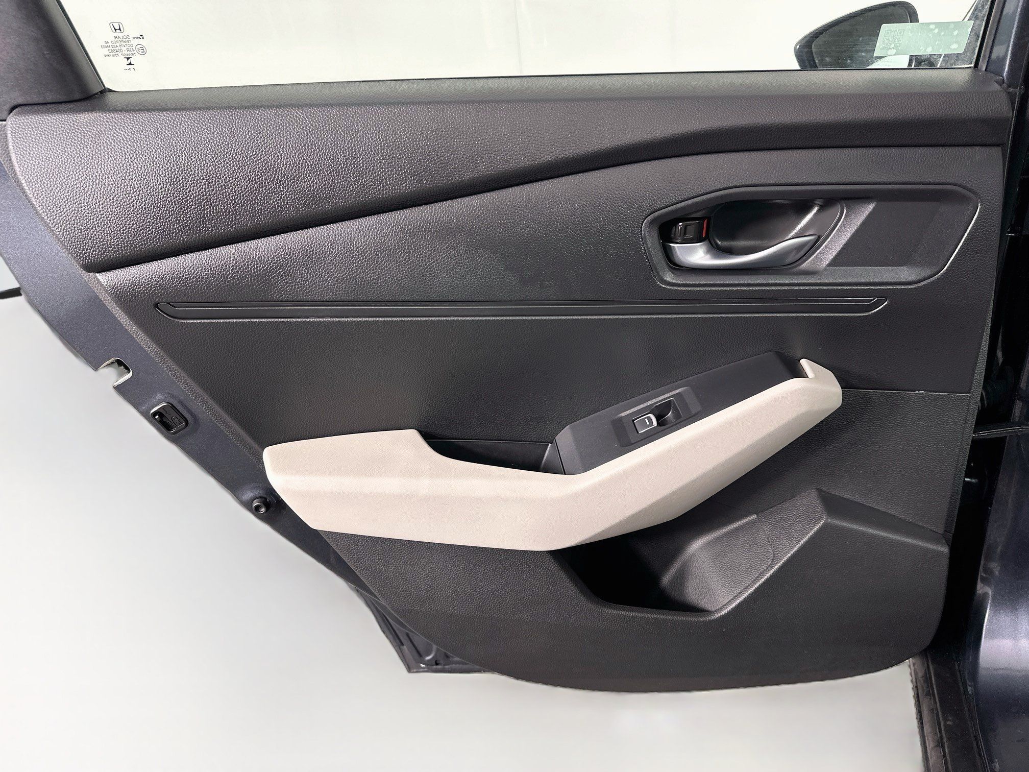 Used 2025 Honda Accord LX image 25