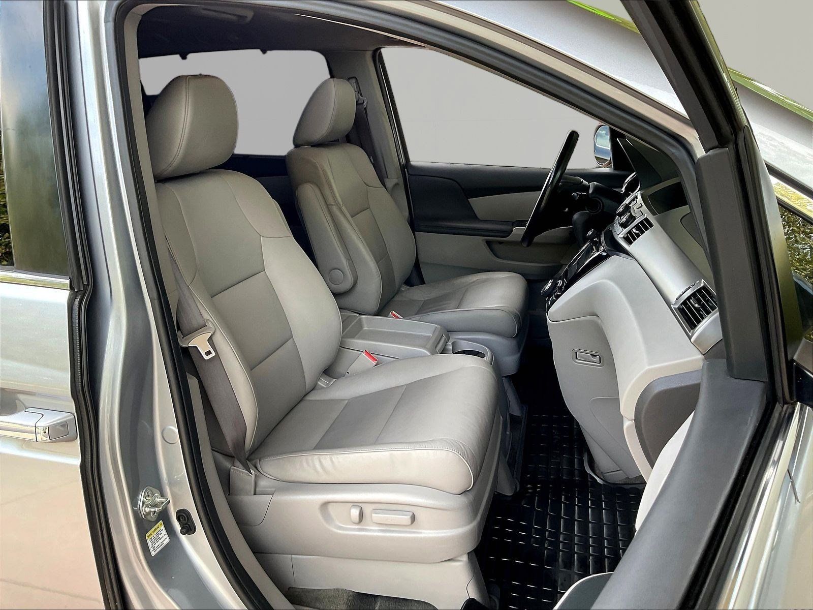 Used 2016 Honda Odyssey EX-L image 29