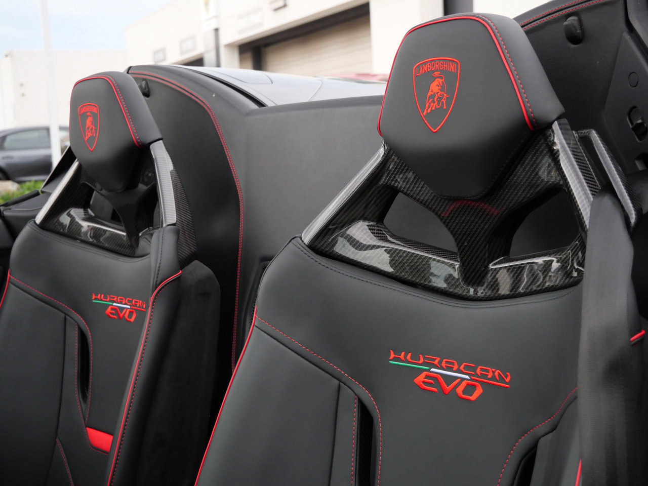 Used 2024 Lamborghini Huracan EVO AWD/4WD image 22