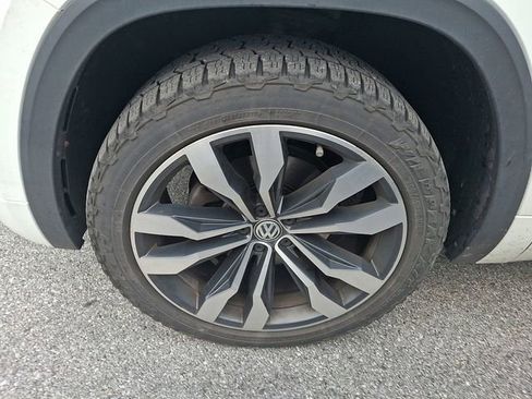 Used 2019 Volkswagen Atlas SEL R-Line image 4