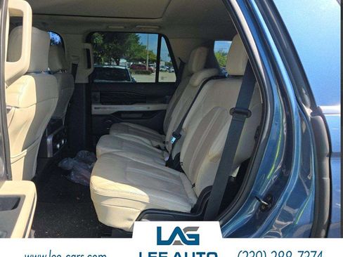 Used 2018 Ford Expedition Platinum RWD image 6