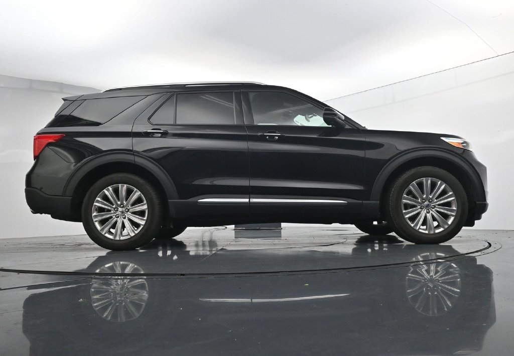 Used 2020 Ford Explorer Limited AWD/4WD image 24