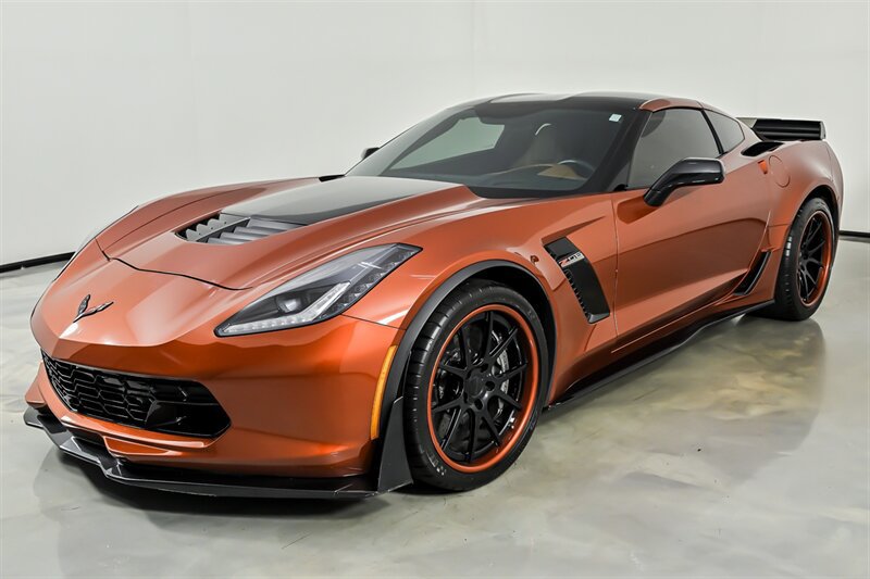 Used 2015 Chevrolet Corvette Z06 w/ 3LZ Preferred Equipment Group RWD image 5