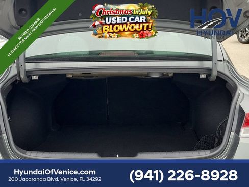 Certified 2026 Hyundai Elantra Limited FWD image 10