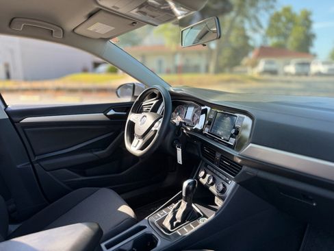 Used 2021 Volkswagen Jetta S FWD image 25
