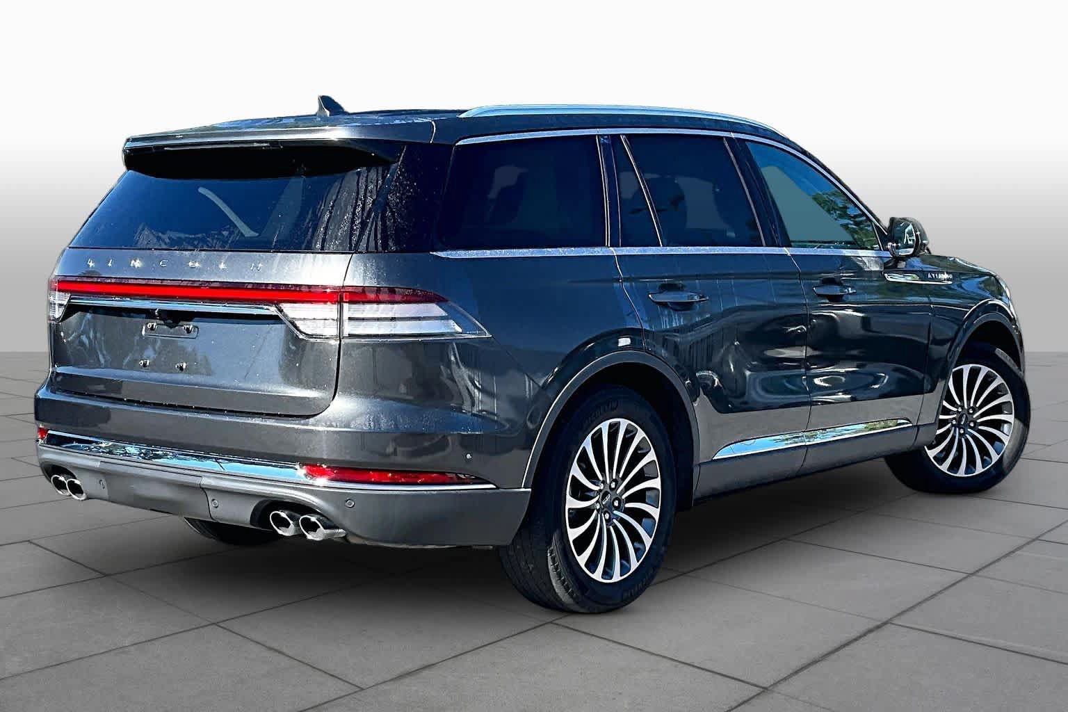 Used 2020 Lincoln Aviator Reserve w/ Equipment Group 201A AWD/4WD image 13