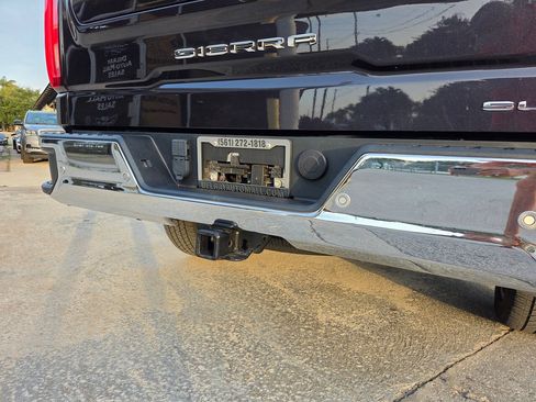 Used 2022 GMC Sierra 1500 SLT w/ SLT Premium Plus Package RWD image 29
