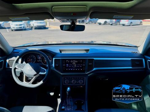 Used 2021 Volkswagen Atlas SE w/ Panoramic Sunroof Package image 24