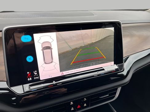 New 2026 Volkswagen Atlas SE image 16