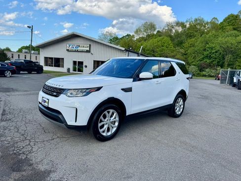 Used 2019 Land Rover Discovery SE AWD/4WD image 1