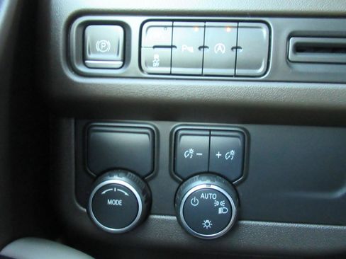 Used 2023 Chevrolet Tahoe LT RWD image 23
