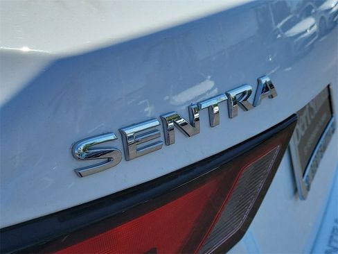 Used 2021 Nissan Sentra SV image 5