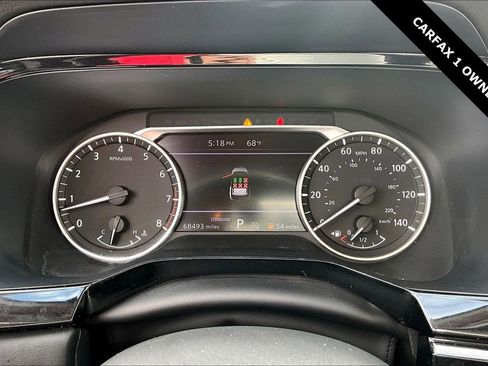 Used 2022 Nissan Pathfinder SV w/ SV Black Package FWD image 13