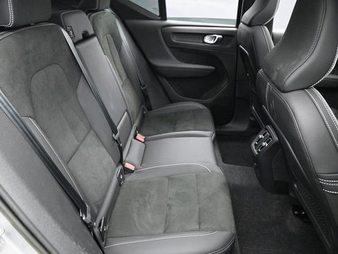 Used 2023 Volvo XC40 Recharge Ultimate w/ Protection Package Premier AWD/4WD image 38