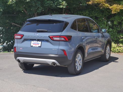 Certified 2025 Ford Escape Active AWD/4WD image 23