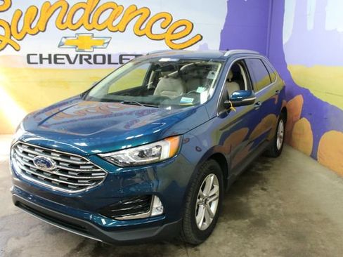 Used 2020 Ford Edge SEL w/ Convenience Package AWD/4WD image 4