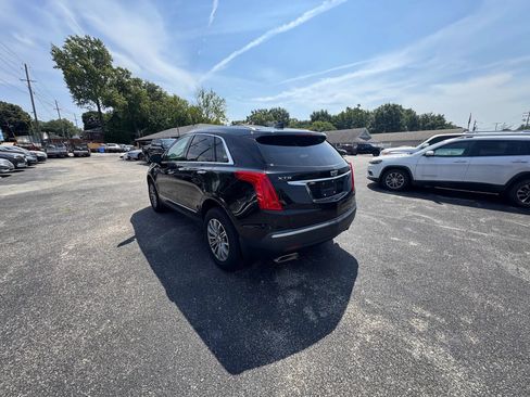 Used 2017 Cadillac XT5 Luxury w/ Driver Awareness Package FWD image 3