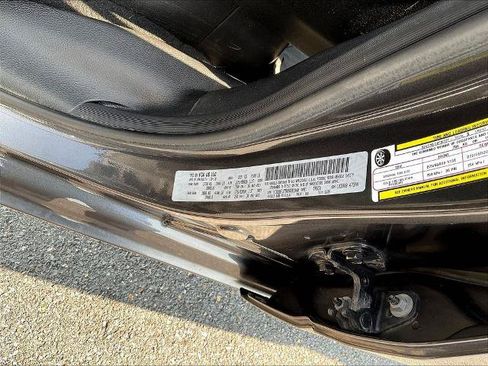 Used 2019 RAM 1500 Laramie AWD/4WD image 20