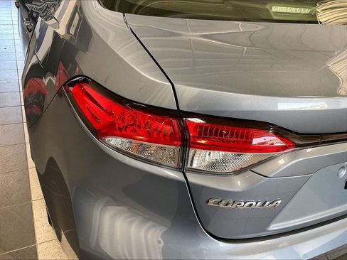 Used 2023 Toyota Corolla LE w/ LE Premium Package FWD image 34