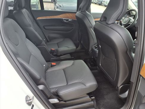 Certified 2024 Volvo XC90 B6 Plus w/ Protection Package Premier image 15