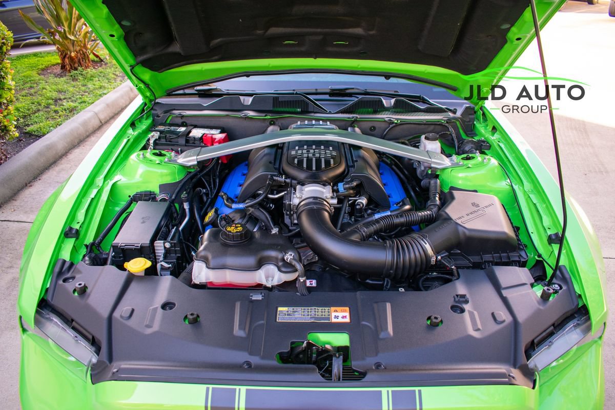 Used 2013 Ford Mustang Boss 302 w/ Boss 302 Accessory Pkg RWD image 37