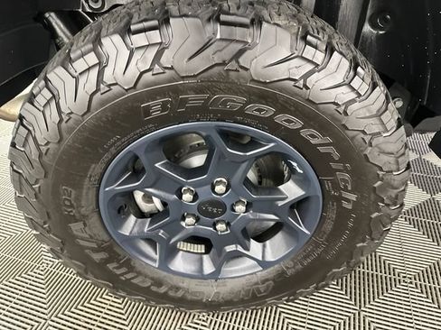 Used 2023 Jeep Wrangler Unlimited Rubicon 4xe AWD/4WD image 32