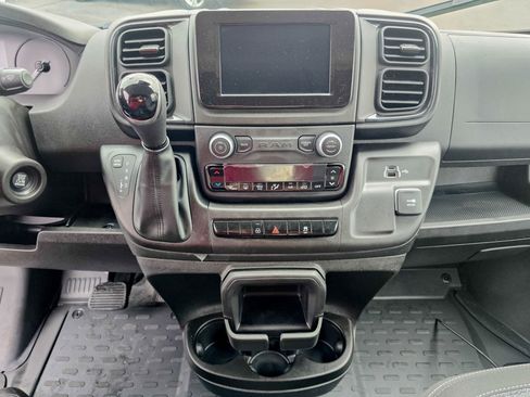 Used 2025 RAM ProMaster 2500 w/ Convenience Group image 28