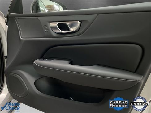 Used 2025 Volvo S60 B5 Core image 69
