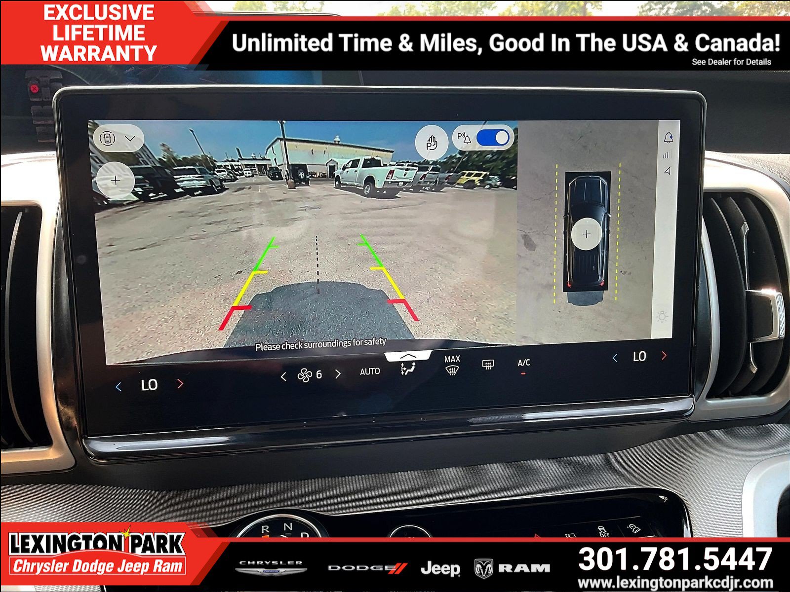 Used 2025 Ford Expedition Max Active AWD/4WD image 14