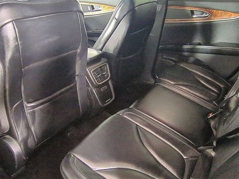 Used 2016 Lincoln MKX Select w/ Select Plus Package image 21