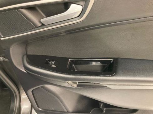 Used 2019 Ford Edge SEL AWD/4WD image 36