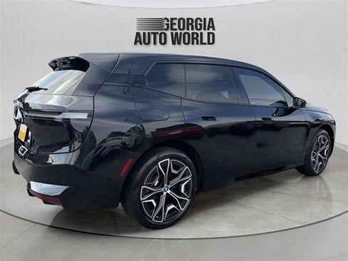 Used 2024 BMW iX xDrive50 w/ Premium Package AWD/4WD image 16