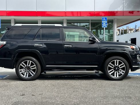 Used 2016 Toyota 4Runner Limited AWD/4WD image 3