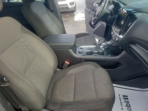 Used 2023 Chevrolet Traverse LT w/ LPO, Floor Liner Package image 28