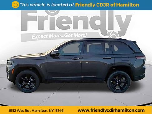 New 2025 Jeep Grand Cherokee Altitude image 2