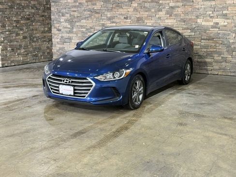 Used 2018 Hyundai Elantra SEL w/ Cargo Package image 5