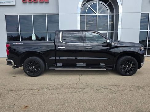 Used 2021 Chevrolet Silverado 1500 LTZ w/ Technology Package image 2