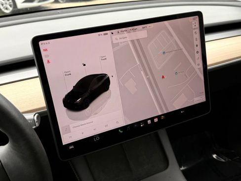 Used 2023 Tesla Model Y Long Range AWD/4WD image 29
