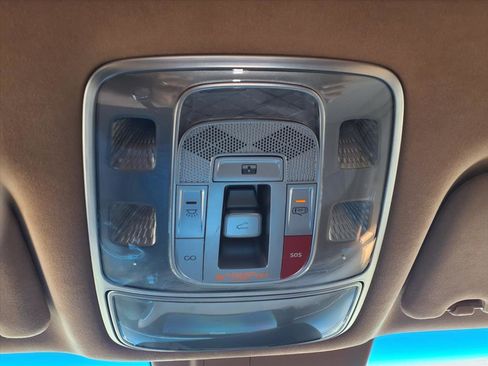 Used 2023 Genesis G90 3.5T image 17