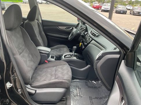 Used 2015 Nissan Rogue S AWD/4WD image 34