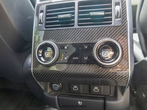 Used 2022 Land Rover Range Rover Sport SVR Carbon Edition AWD/4WD image 36