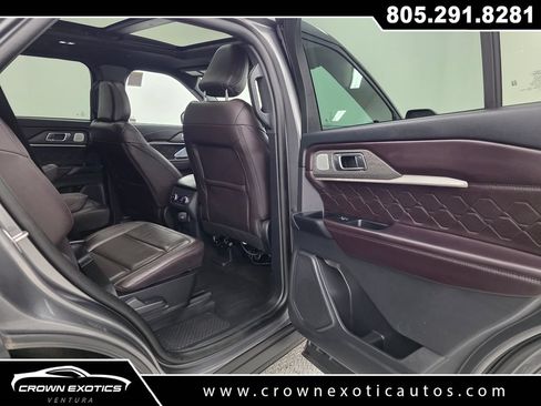 Used 2025 Ford Explorer Platinum w/ LUX Leather Package AWD/4WD image 18