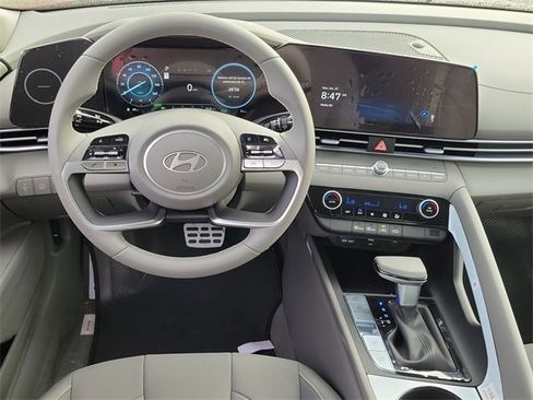 New 2026 Hyundai Elantra Sport w/ Cargo Package image 4